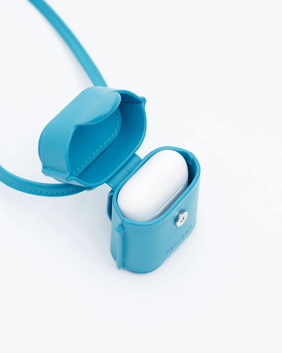 F.035. Adriatic Blue Голубой футляр для наушников AirPods в белом цвете от FETICHE